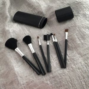 Makeup brushes